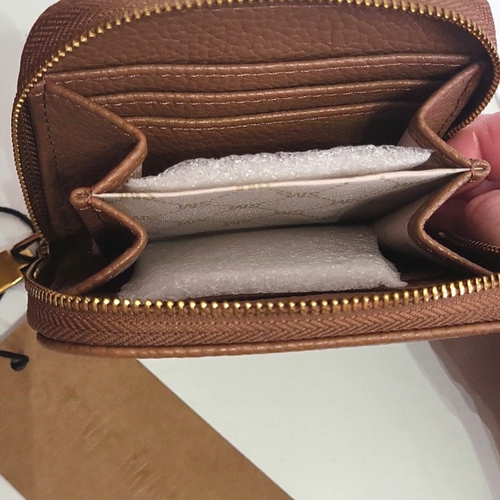 NWT Steve Madden BCardy Nutshell Half Zip Wallet - Picture 4 of 6